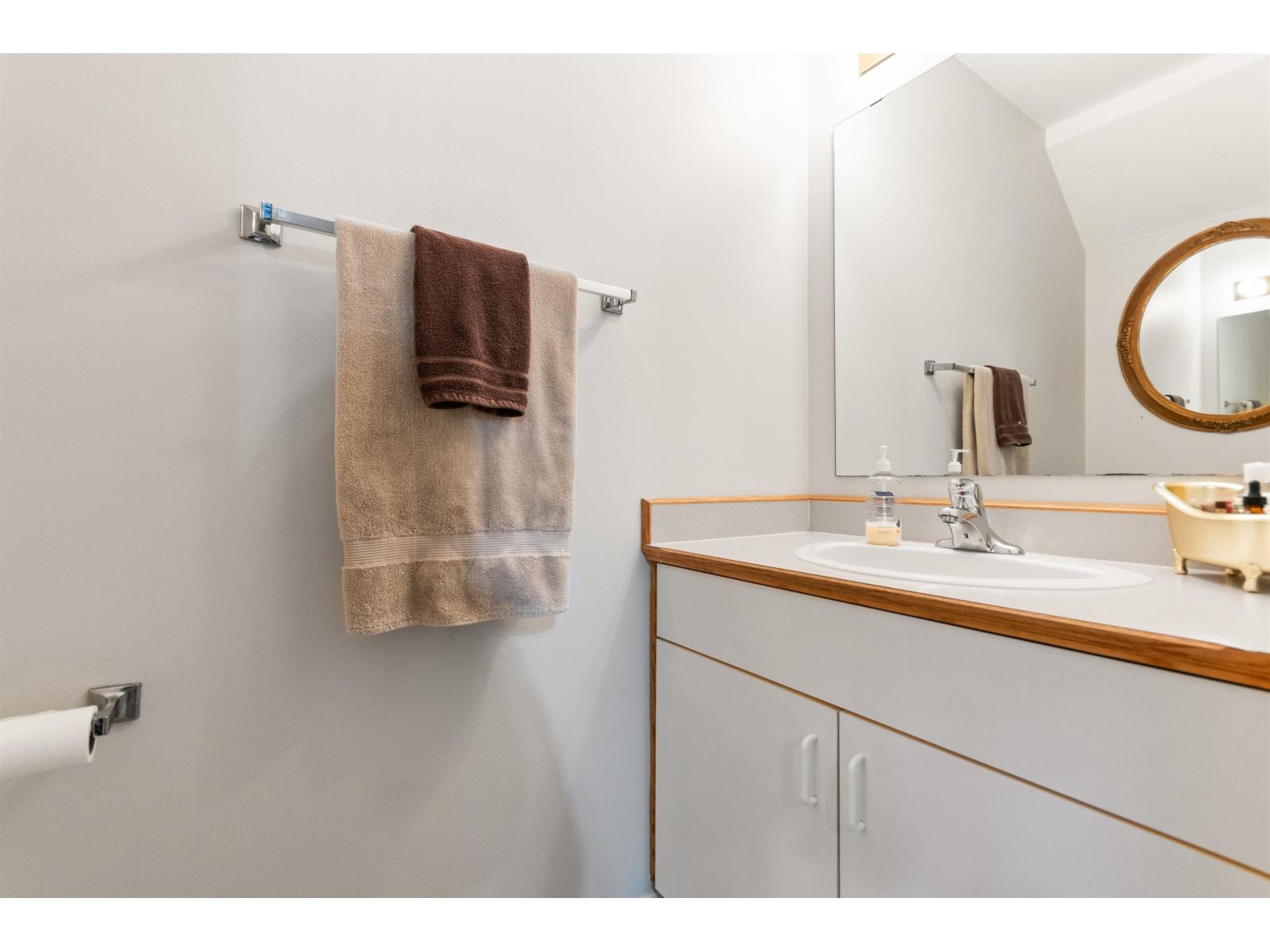 1 9206 CORBOULD STREET, Chilliwack Proper West, Chilliwack
