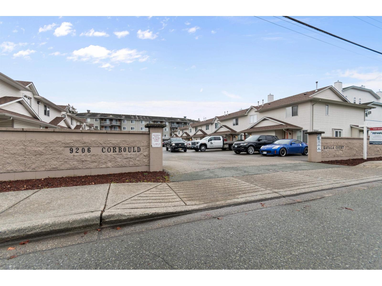1 9206 CORBOULD STREET, Chilliwack Proper West, Chilliwack