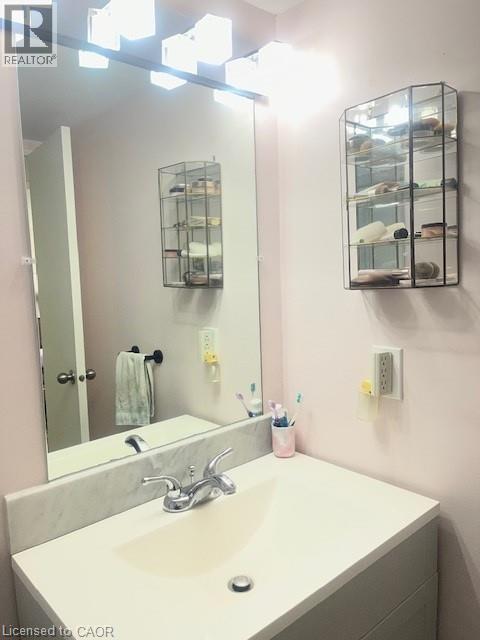 225 HARVARD Place Unit# 1105, Waterloo, Ontario, N2J4H4 — Photo 19