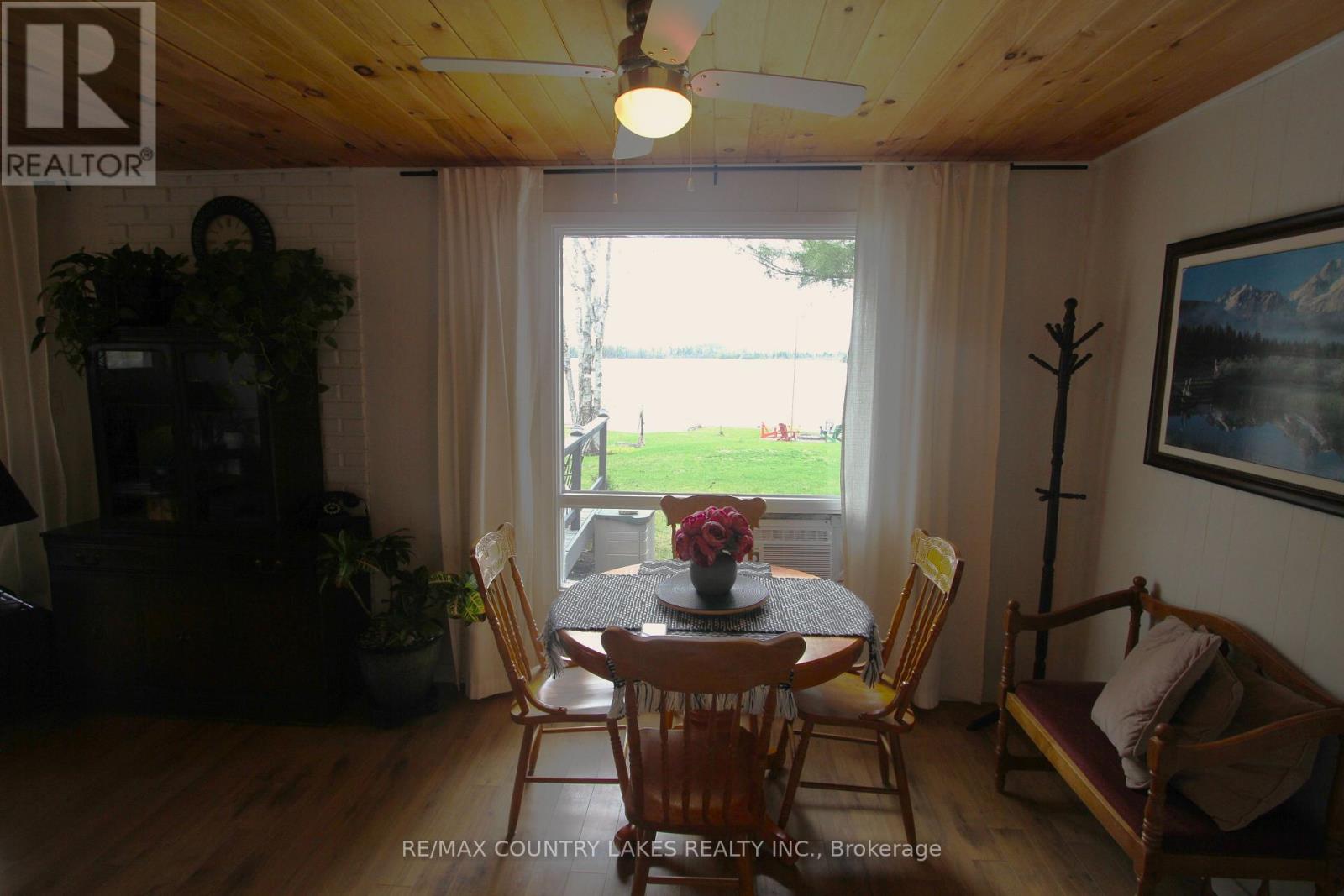 31 HILLCREST AVENUE - 13