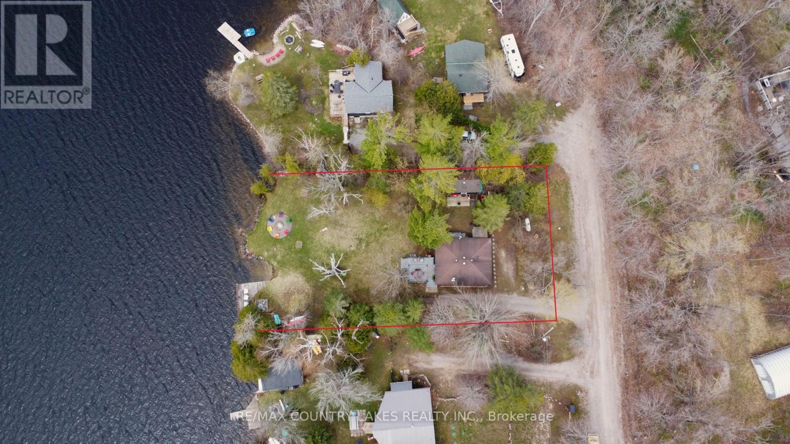 31 HILLCREST AVENUE - 32