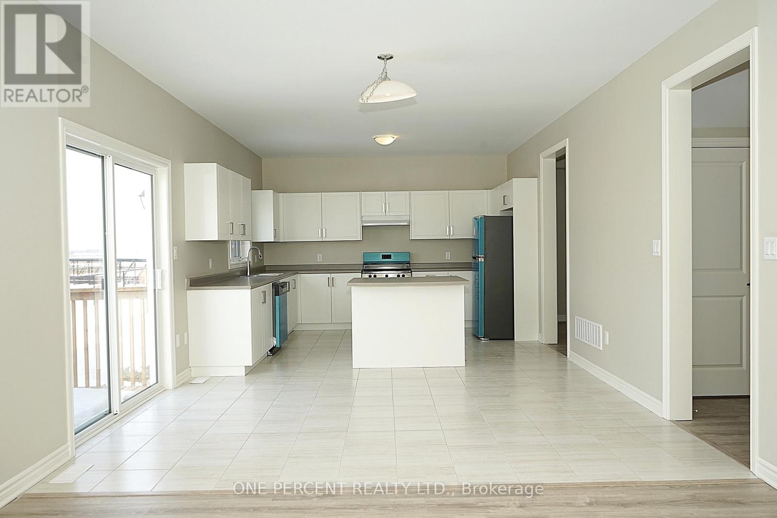262 SPRINGFIELD CRESCENT - 7