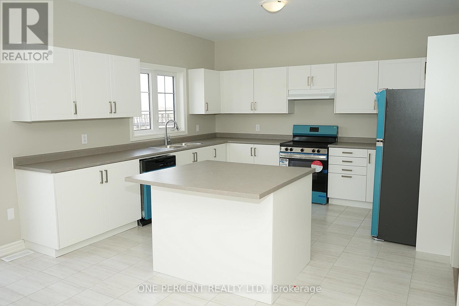 262 SPRINGFIELD CRESCENT - 8