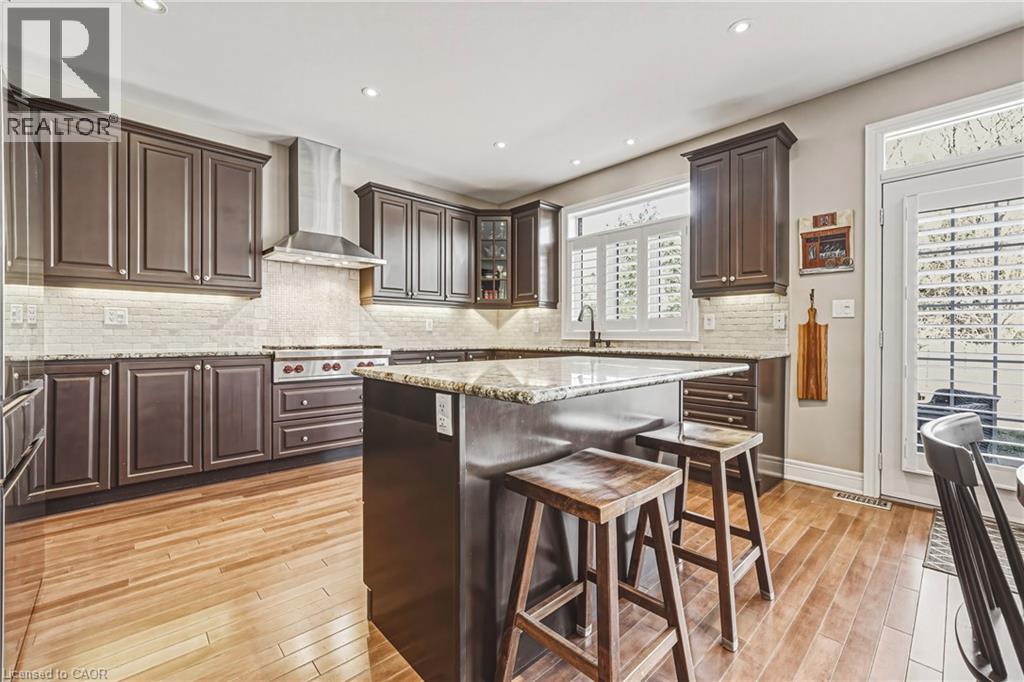 405 VALRIDGE Drive, Ancaster, Ontario, L9G0B2 — Photo 8