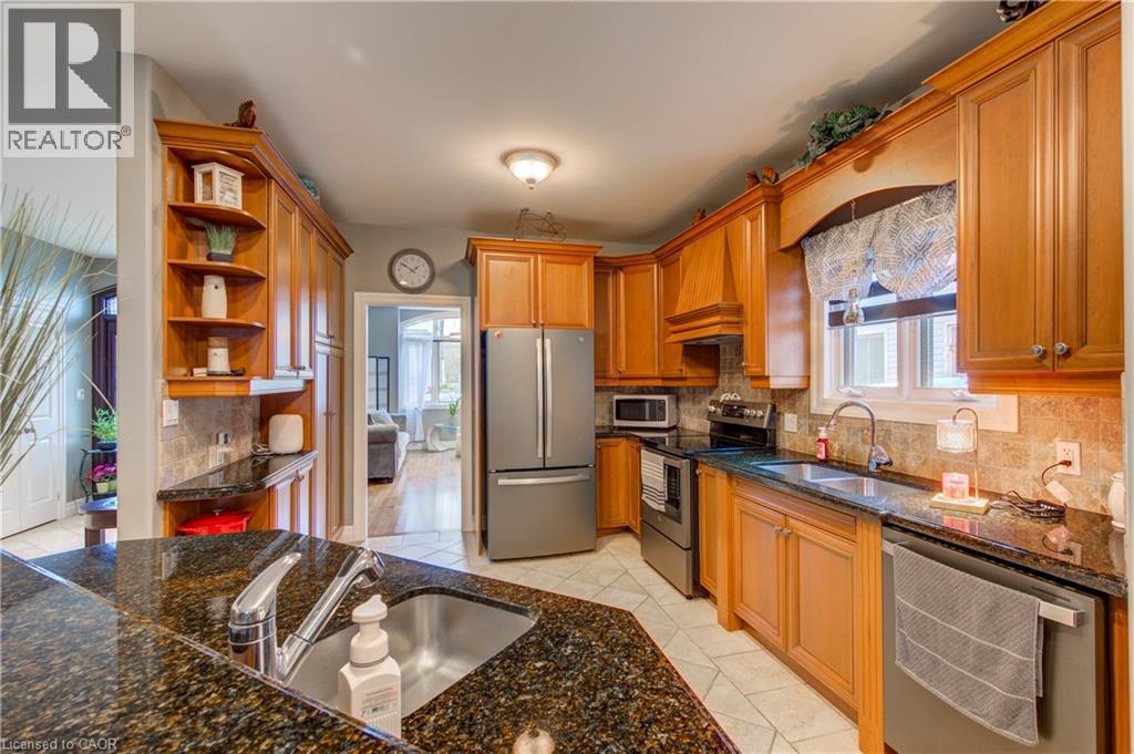 155 NORTH PARK Street, Brantford, Ontario, N3R4K7 — Photo 16