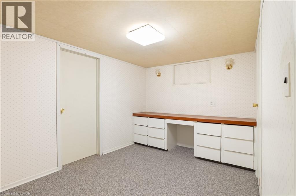 24 GRAND HILL Drive, Kitchener, Ontario, N2P2E4 — Photo 30