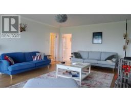 1 Church Road thumbnail 36