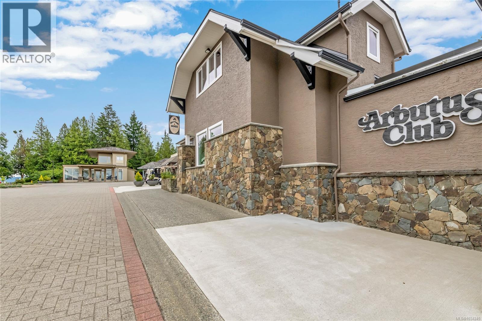 3556 Arbutus Dr S - 35