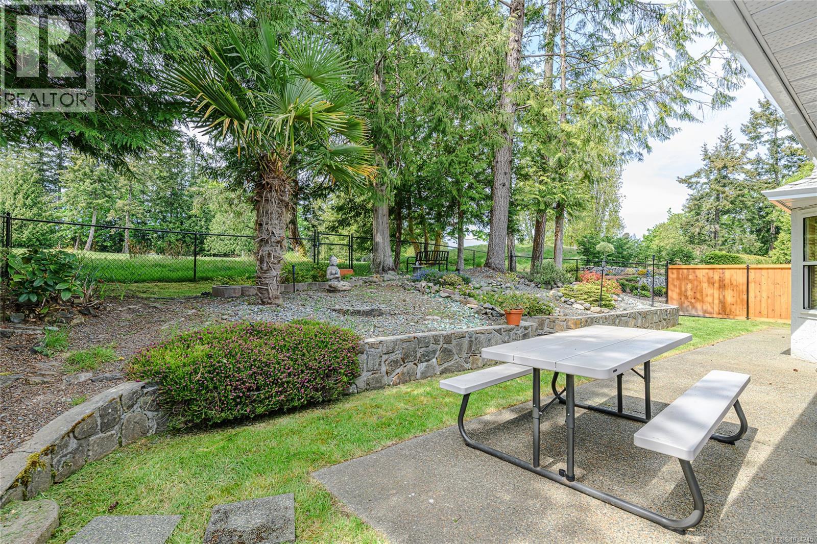 3556 Arbutus Dr S - 38