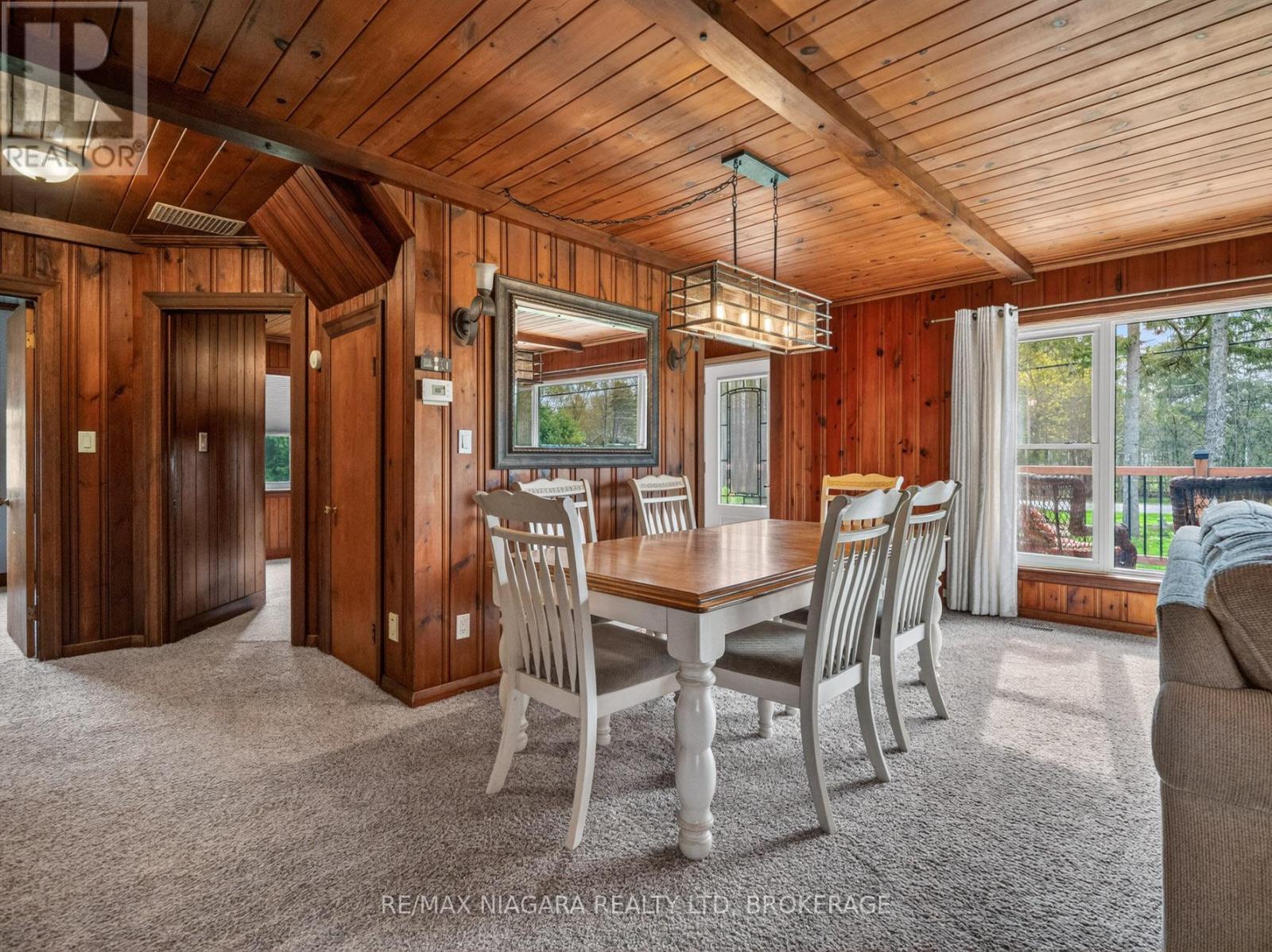 914 OAKHILL BOULEVARD E - 14