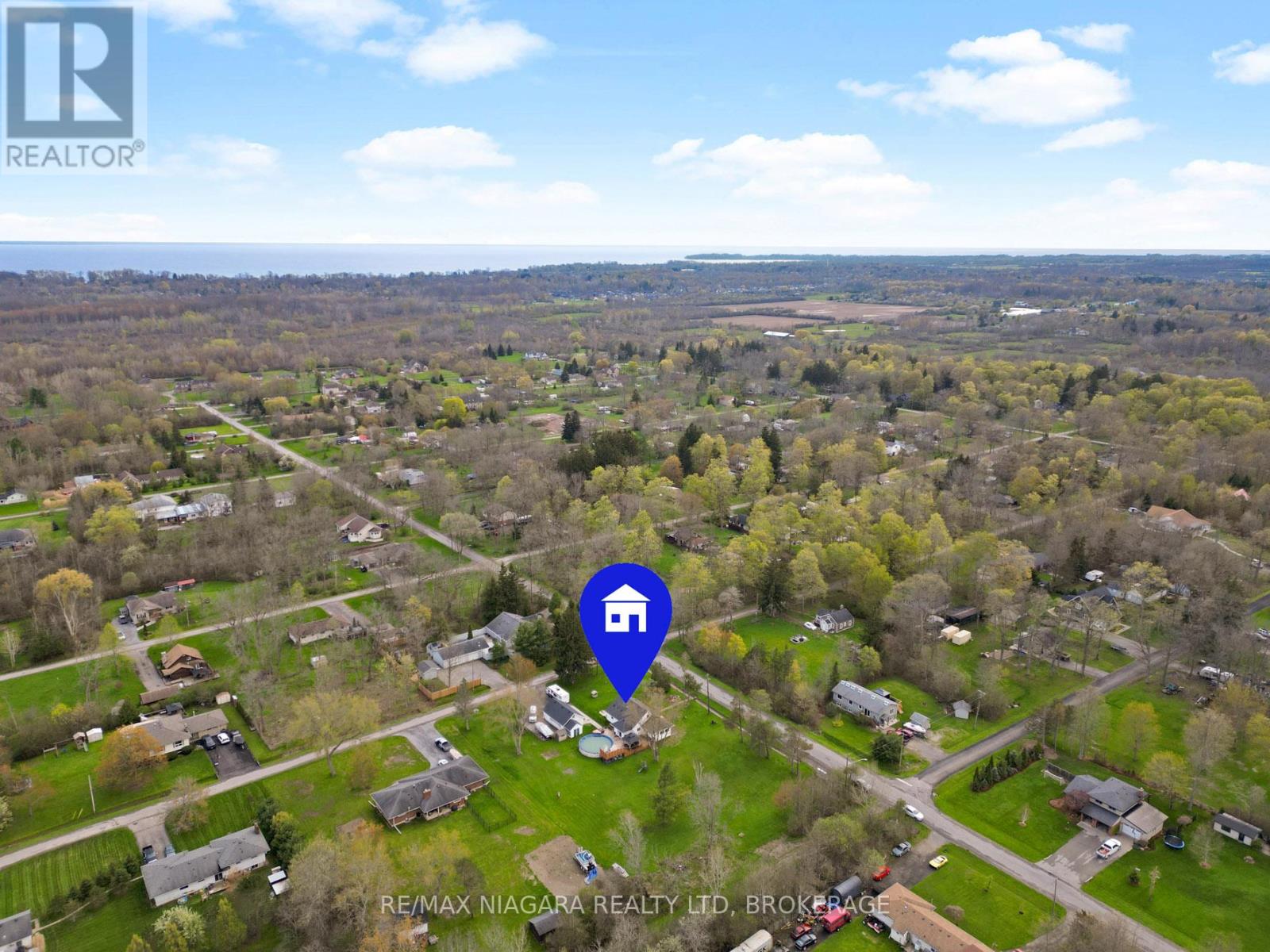 914 OAKHILL BOULEVARD E - 48