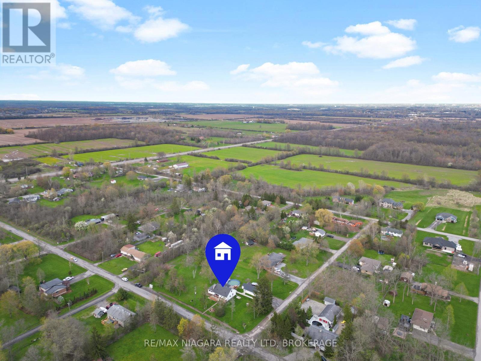 914 OAKHILL BOULEVARD E - 49