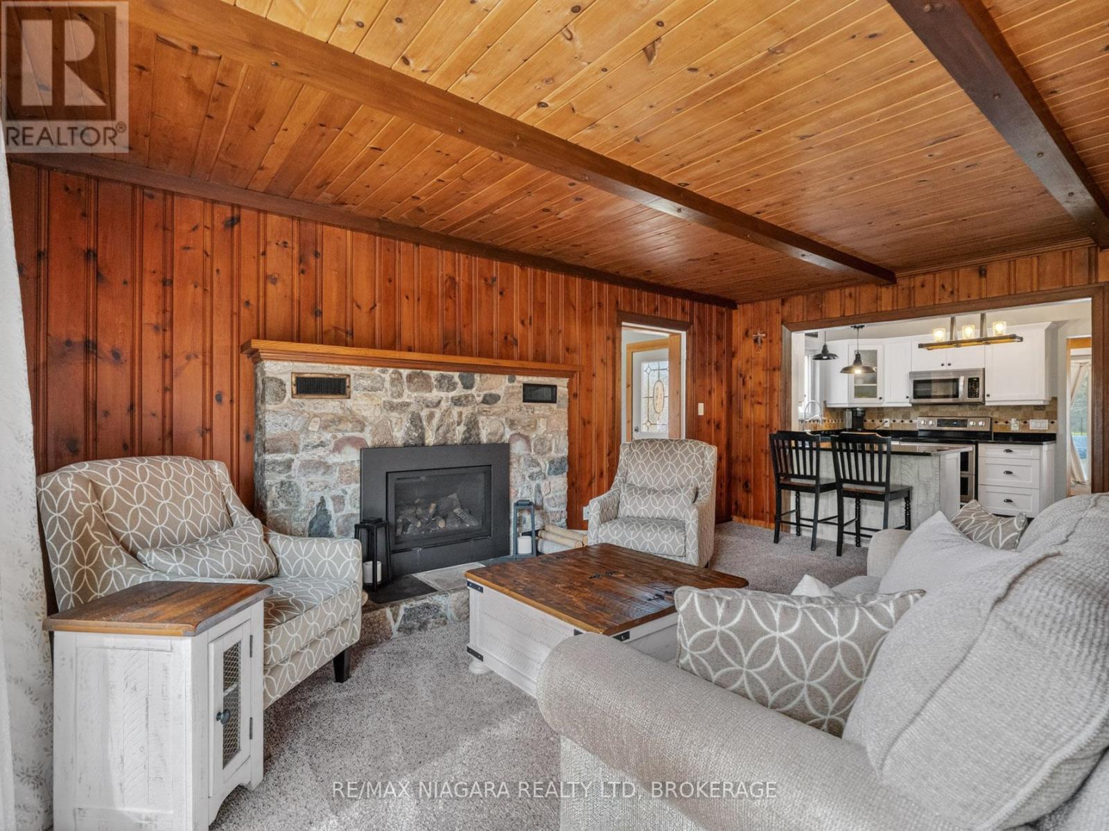 914 OAKHILL BOULEVARD E - 9
