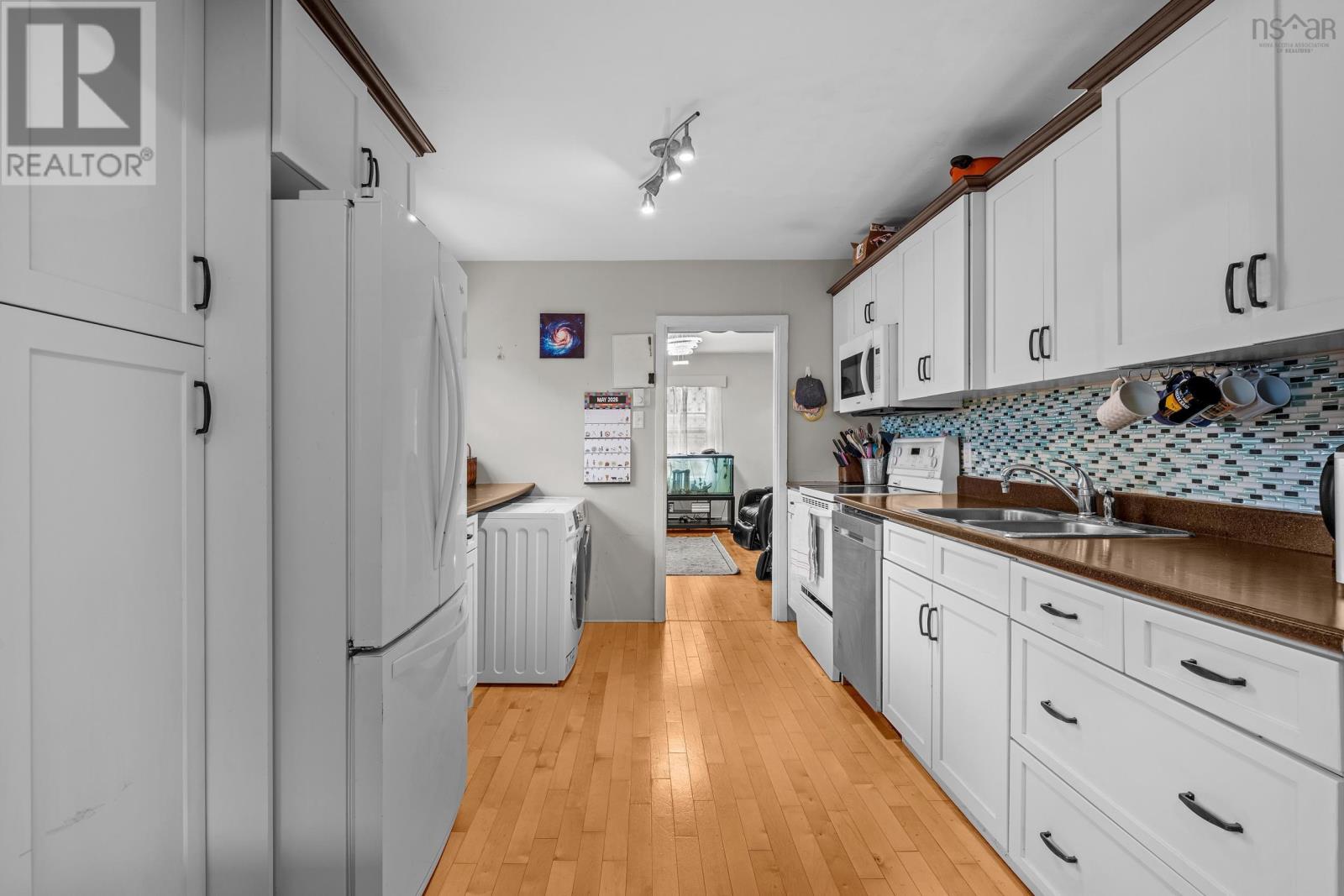 Property 7 of 43 of 3674 lynch Street