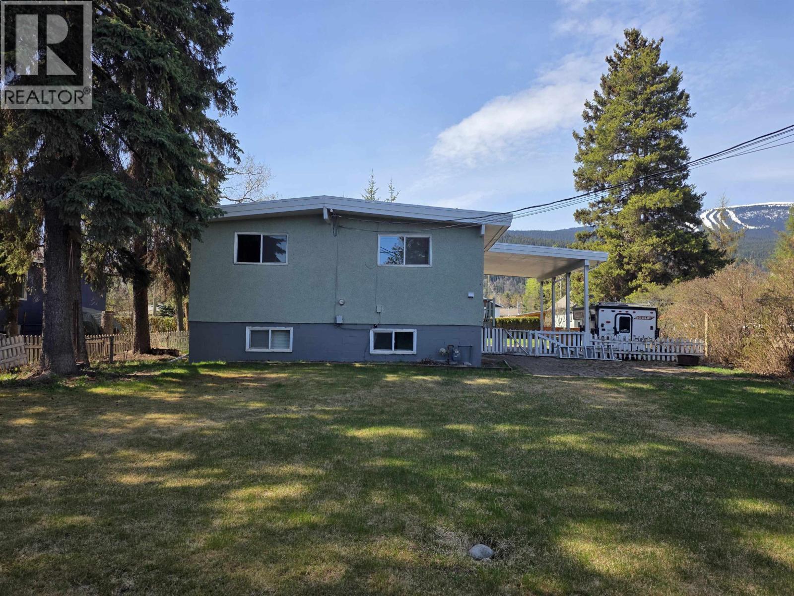 4048 FOURTH Avenue, Smithers