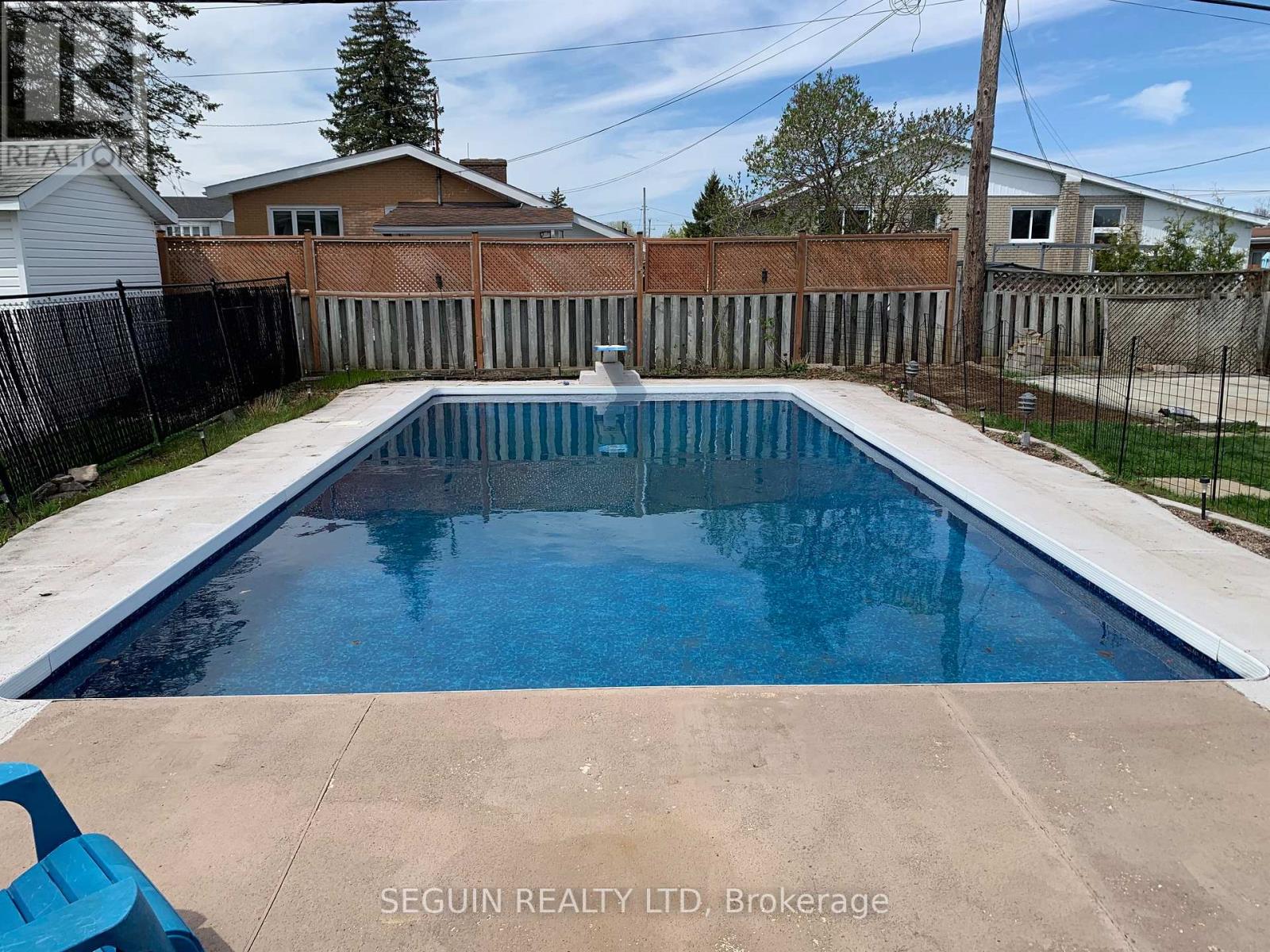 460 THERIAULT STREET - 7