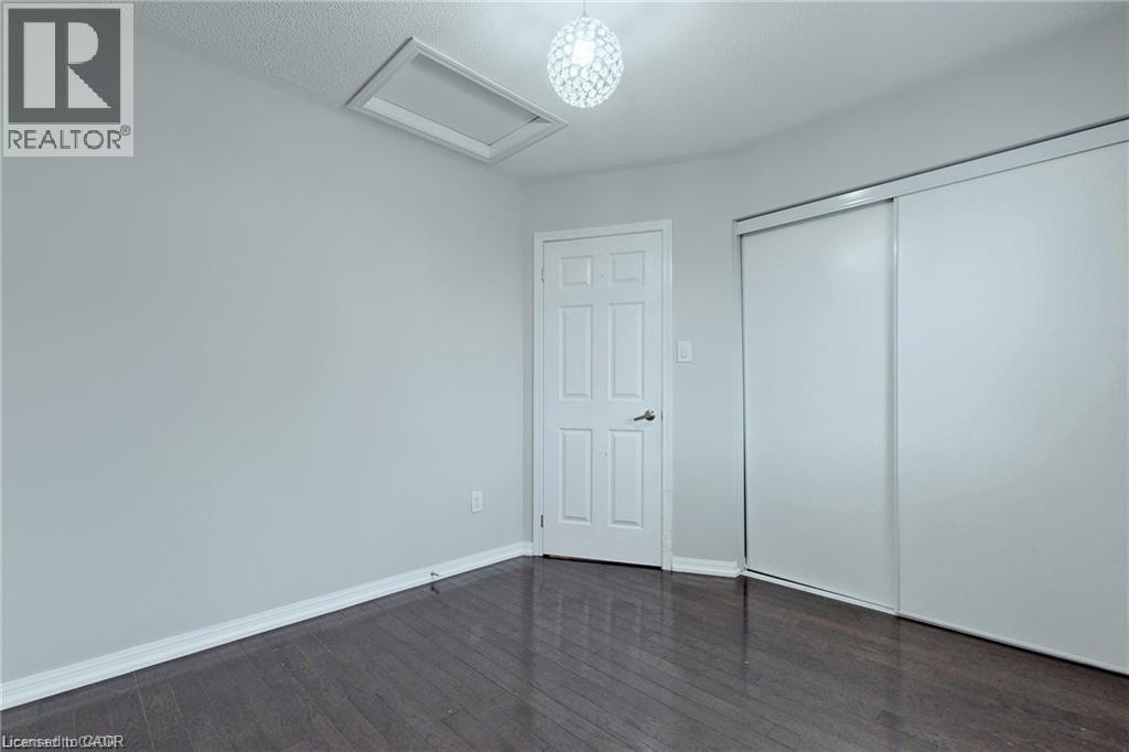 1005 FARMSTEAD Drive Unit# Main/Upper, Milton, Ontario, L9T8G2 — Photo 16