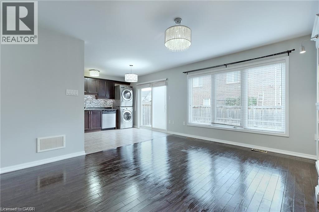 1005 FARMSTEAD Drive Unit# Main/Upper, Milton, Ontario, L9T8G2 — Photo 4