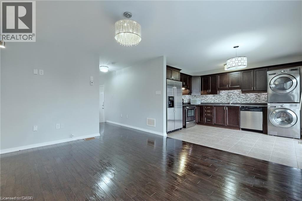 1005 FARMSTEAD Drive Unit# Main/Upper, Milton, Ontario, L9T8G2 — Photo 5