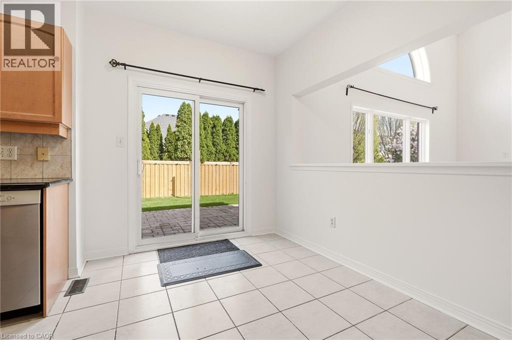 4287 CHASEWOOD Court, Burlington, Ontario, L7M4P8 — Photo 14
