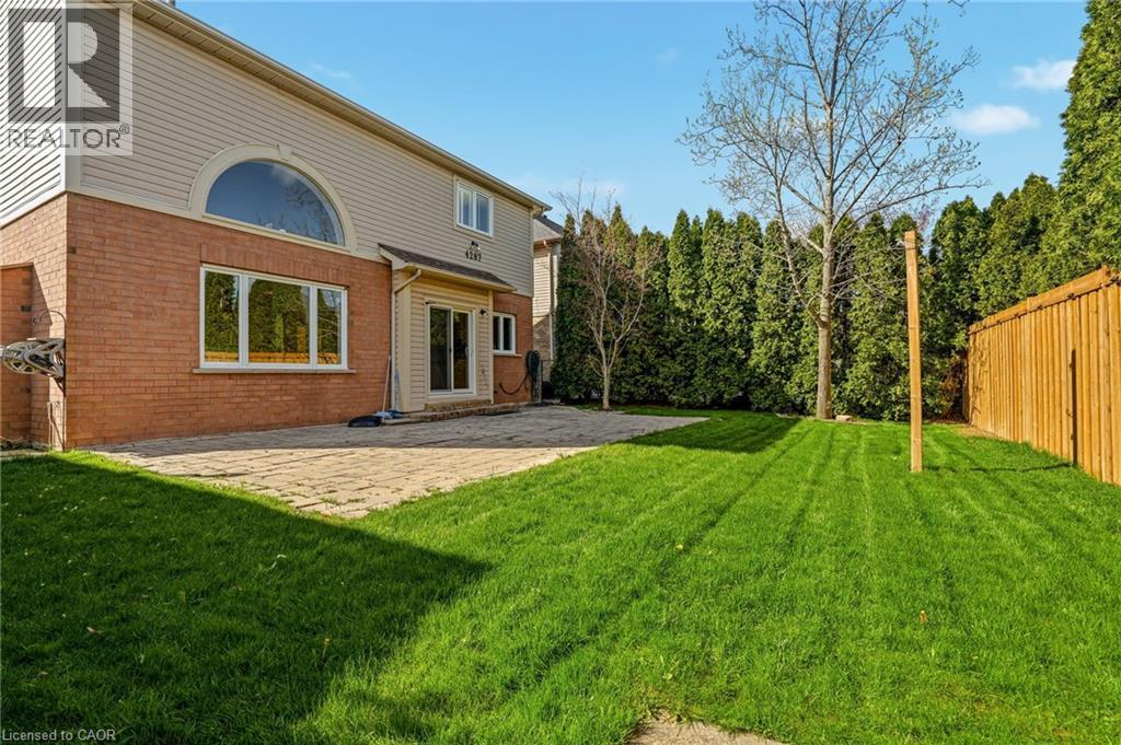 4287 CHASEWOOD Court, Burlington, Ontario, L7M4P8 — Photo 39