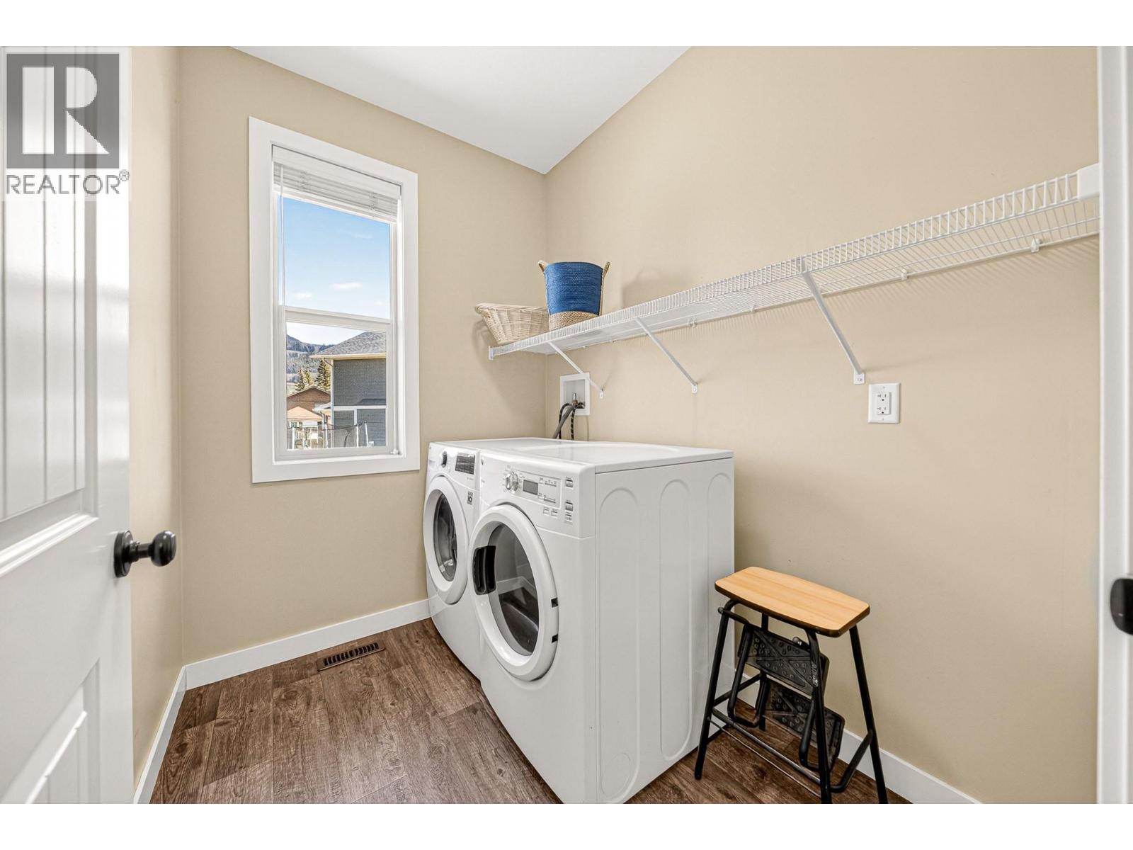 2309 FALCON Court, Sparwood
