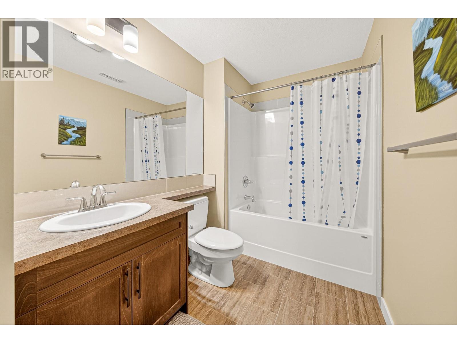2309 FALCON Court, Sparwood