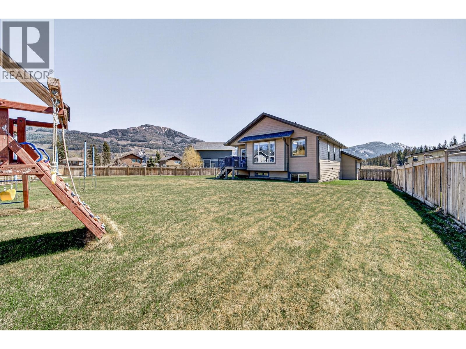 2309 FALCON Court, Sparwood