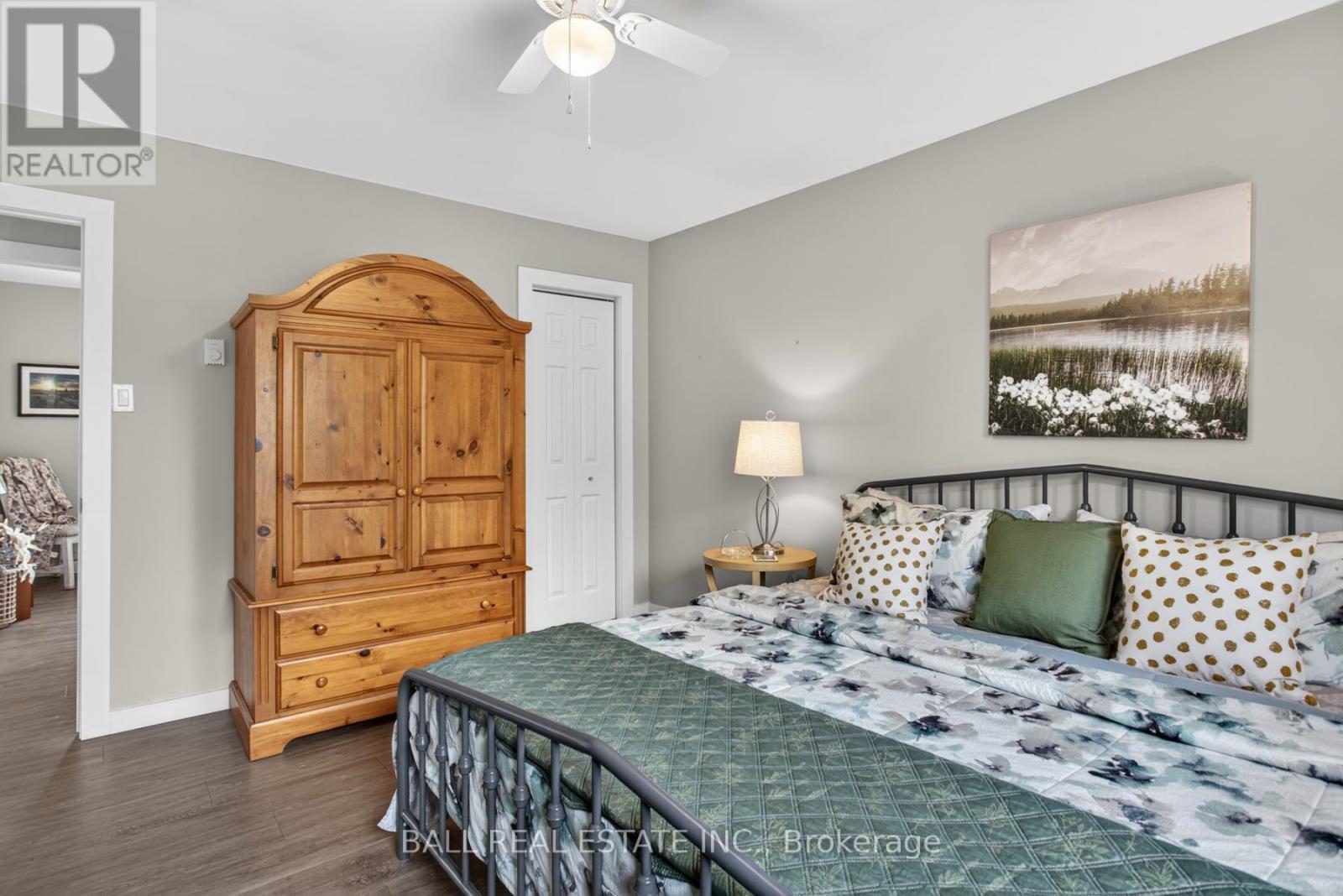72 SUMMER LANE - 26