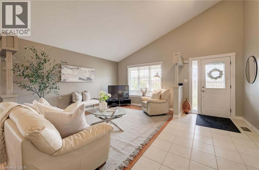 546 JERSEYVILLE Road W, Hamilton, Ontario, L9G3L5 — Photo 4