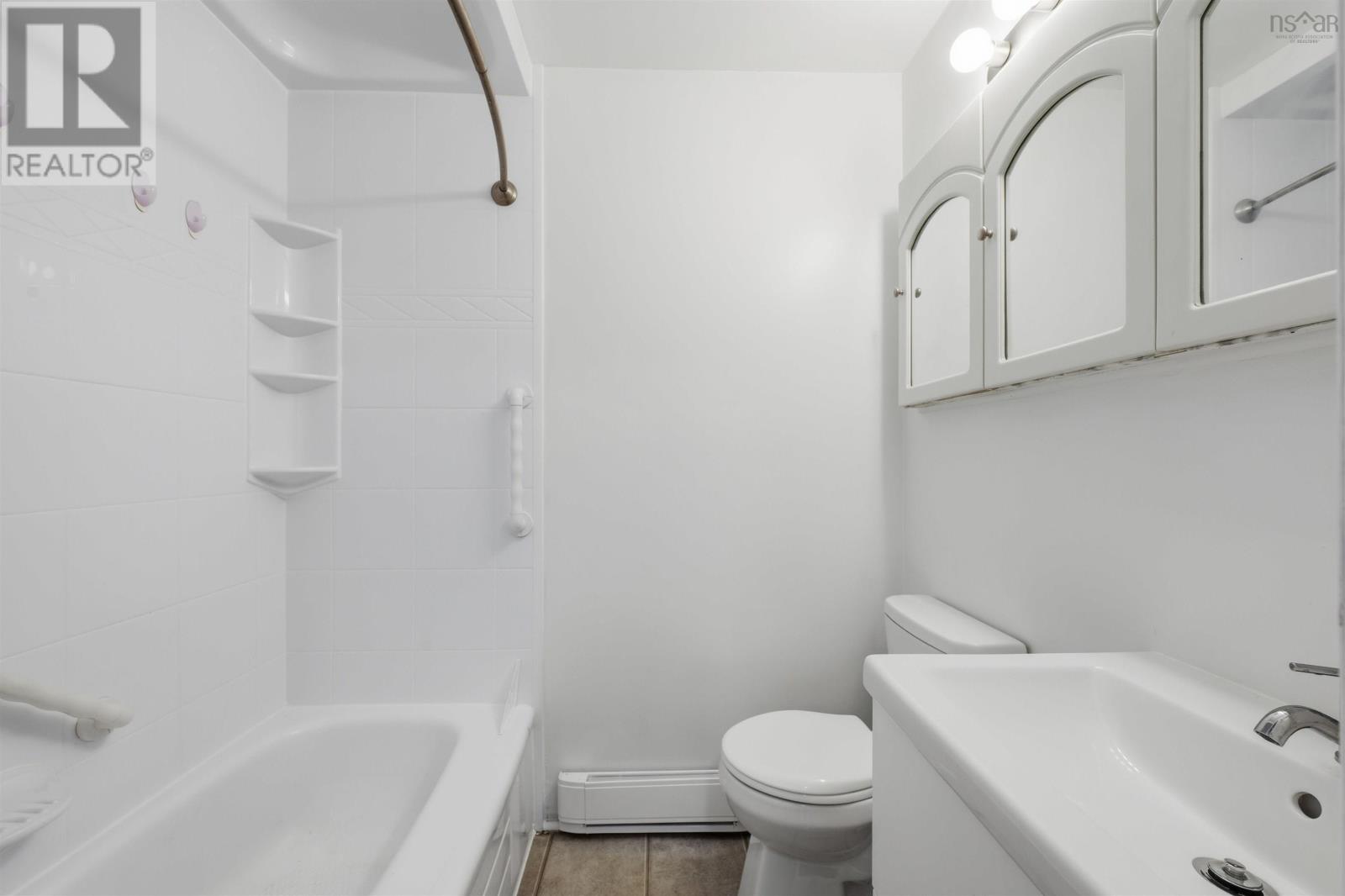 Property 32 of 39 of 66 Chadwick Street