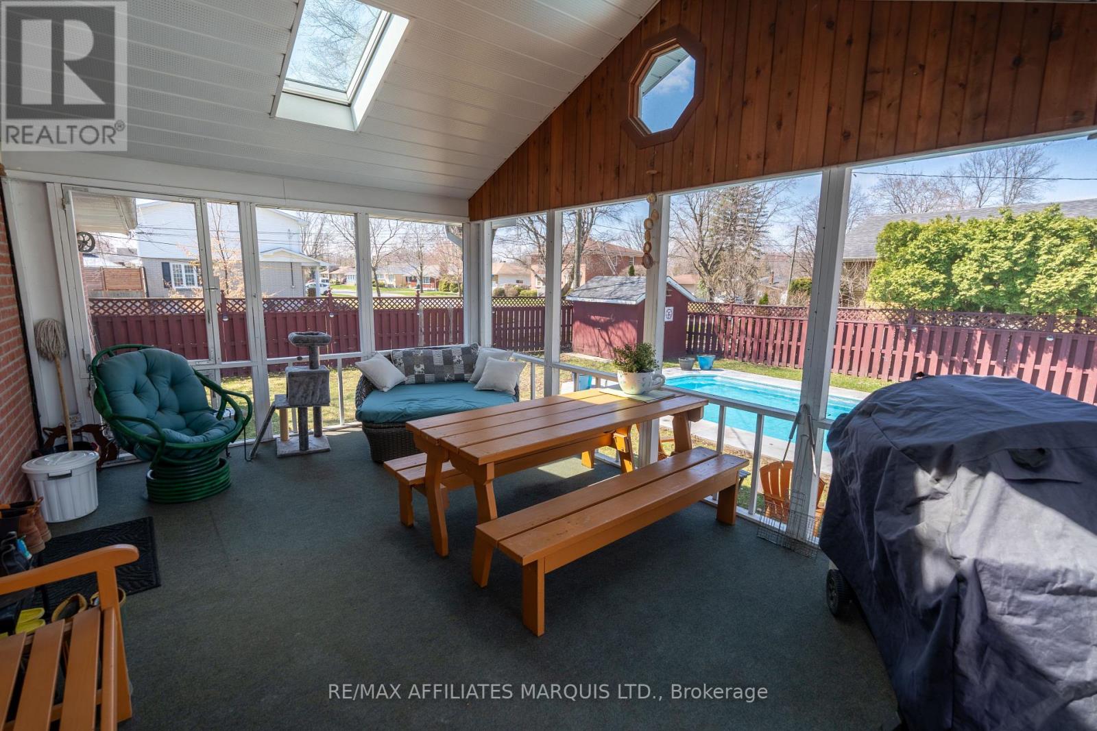 1407 BOYD STREET S - 5