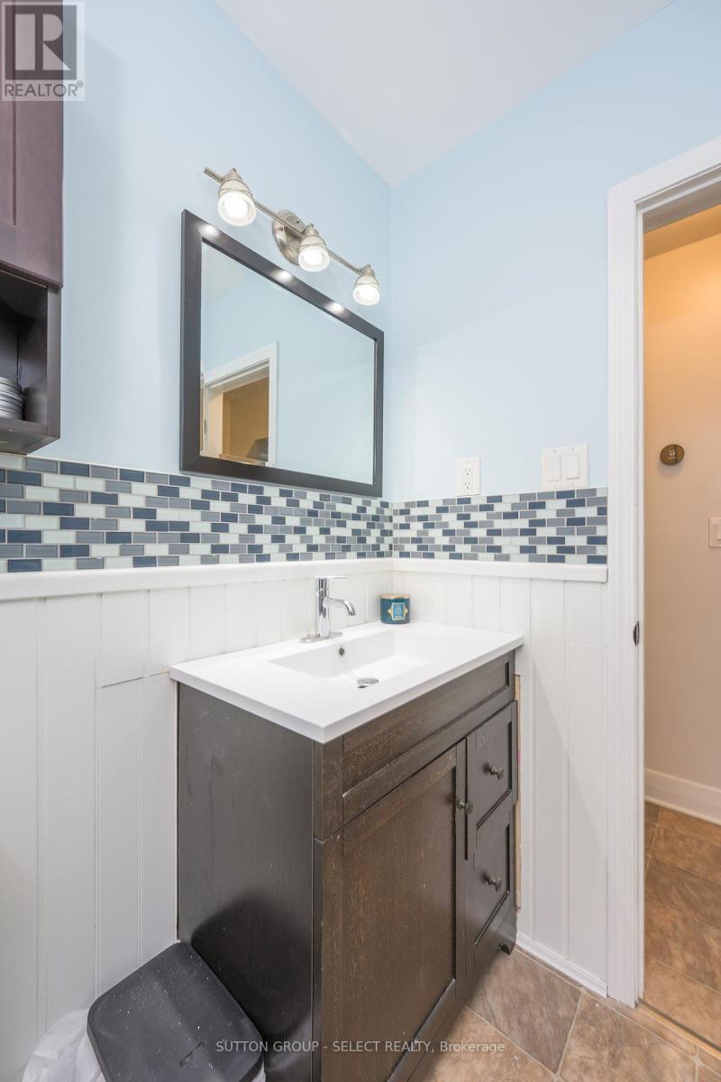 20 COVENTRY AVENUE - 21