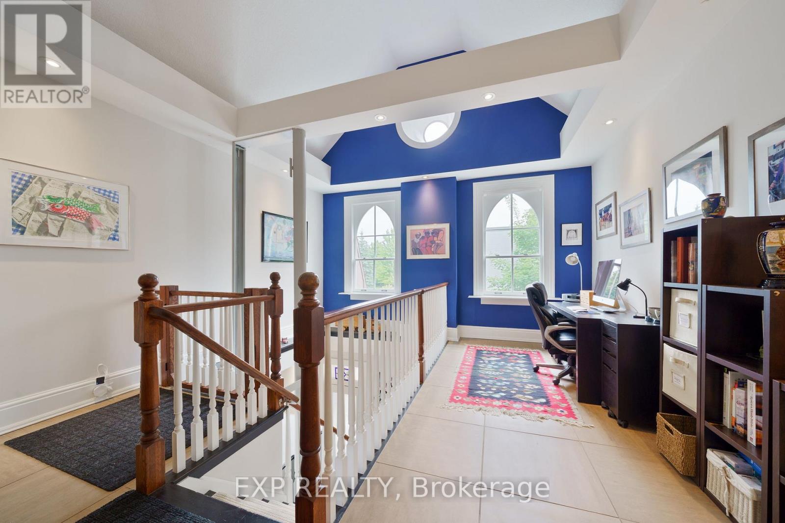 #3 80 BARTON STREET - 10