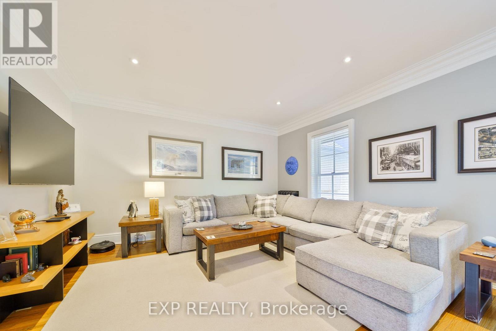 #3 80 BARTON STREET - 16