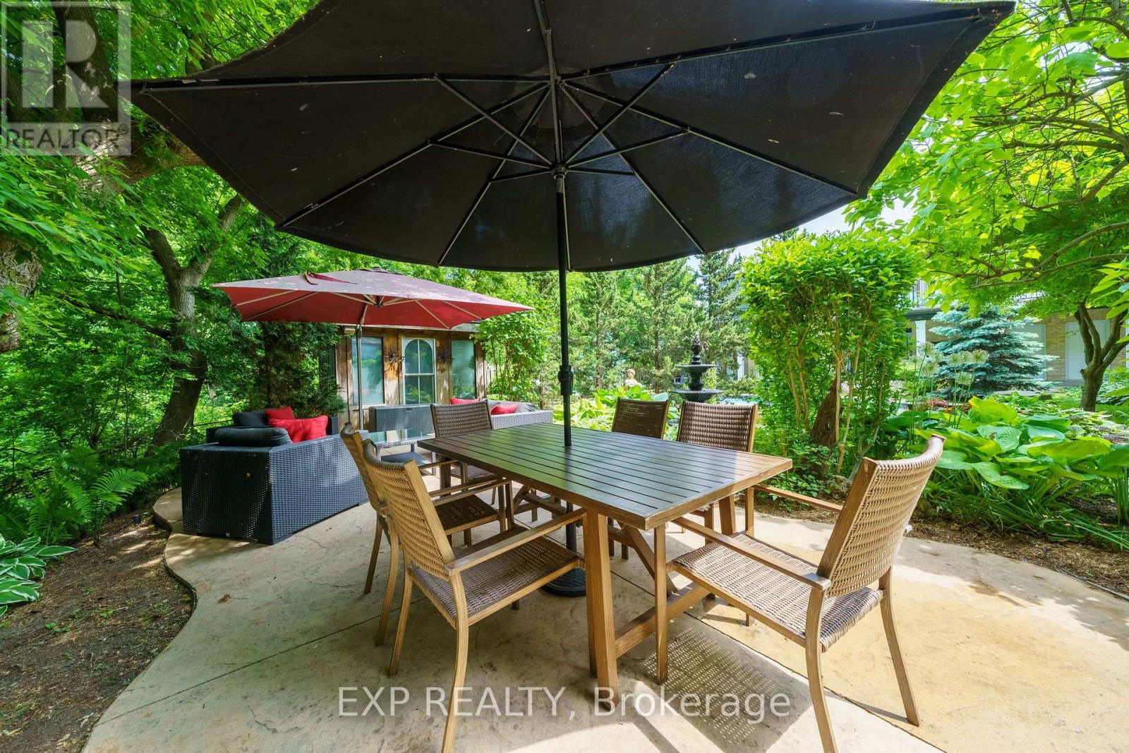 #3 80 BARTON STREET - 35