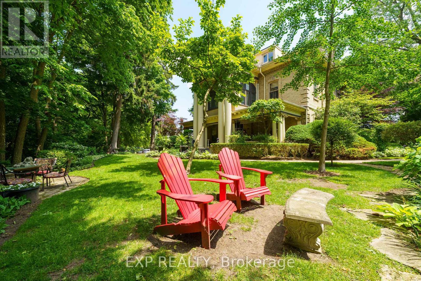 #3 80 BARTON STREET - 45