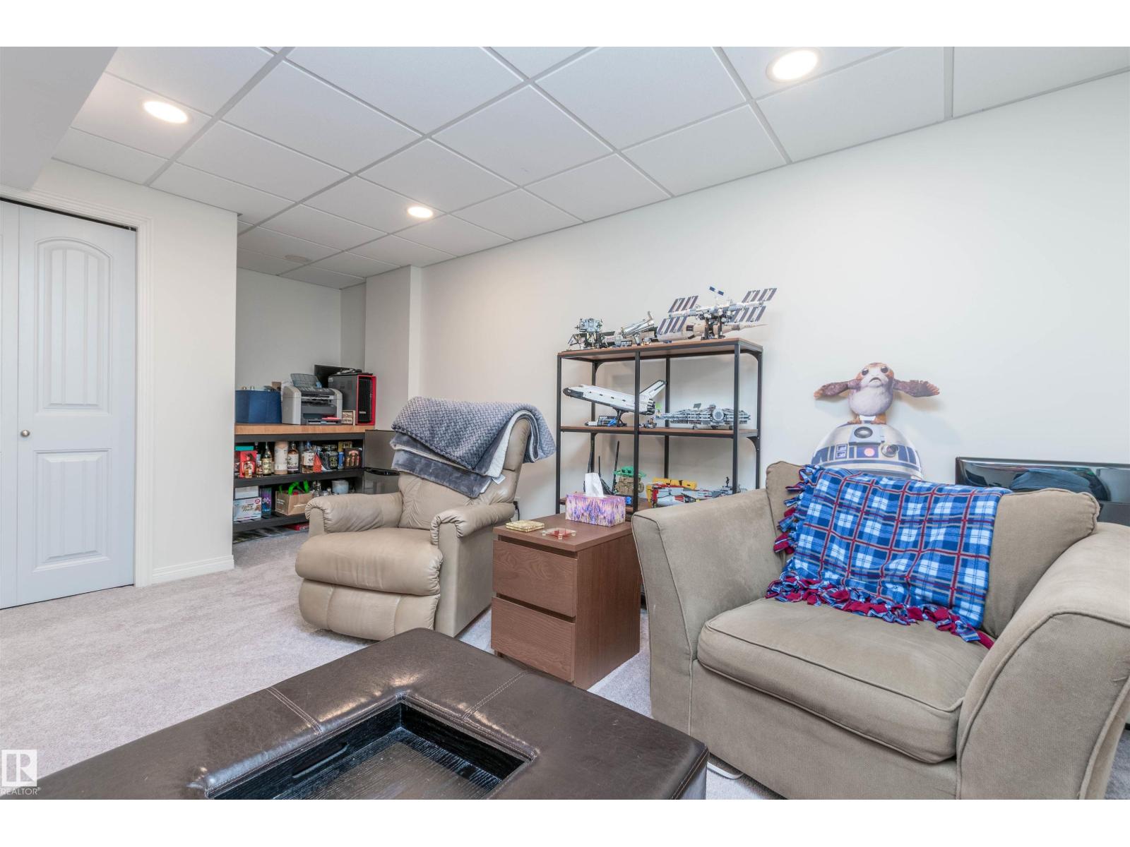 12204 18 AV SW, Edmonton