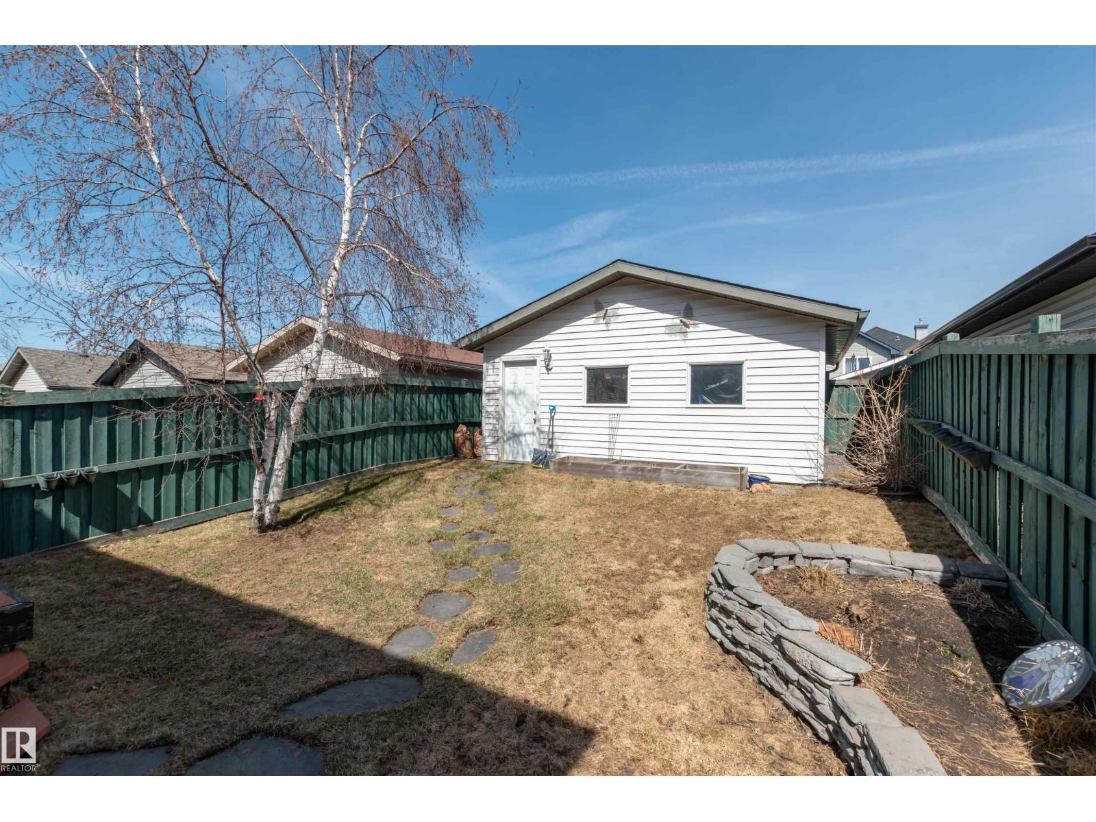 12204 18 AV SW, Edmonton