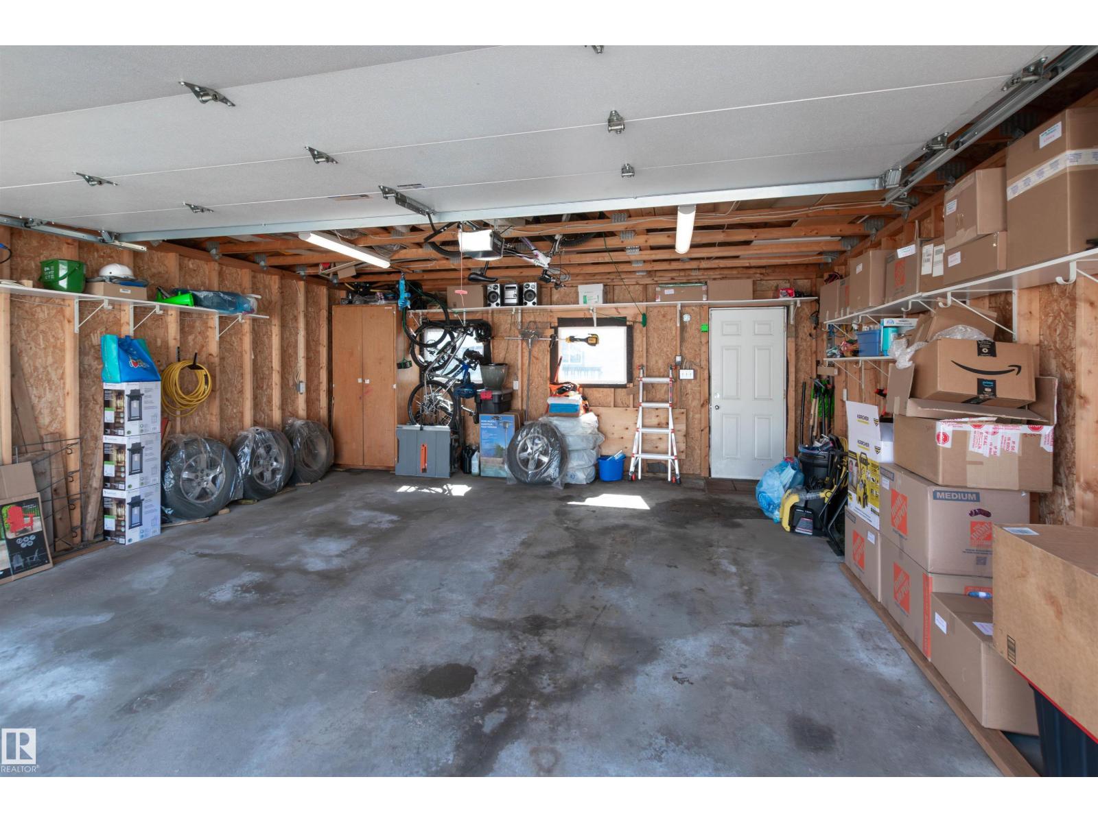 12204 18 AV SW, Edmonton