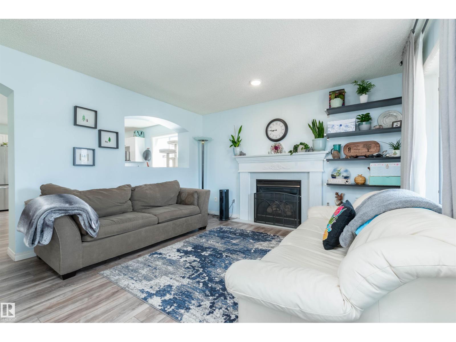 12204 18 AV SW, Edmonton