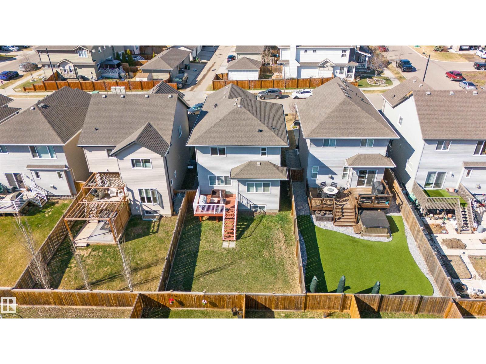 8011 EVANS CR NW, Edmonton