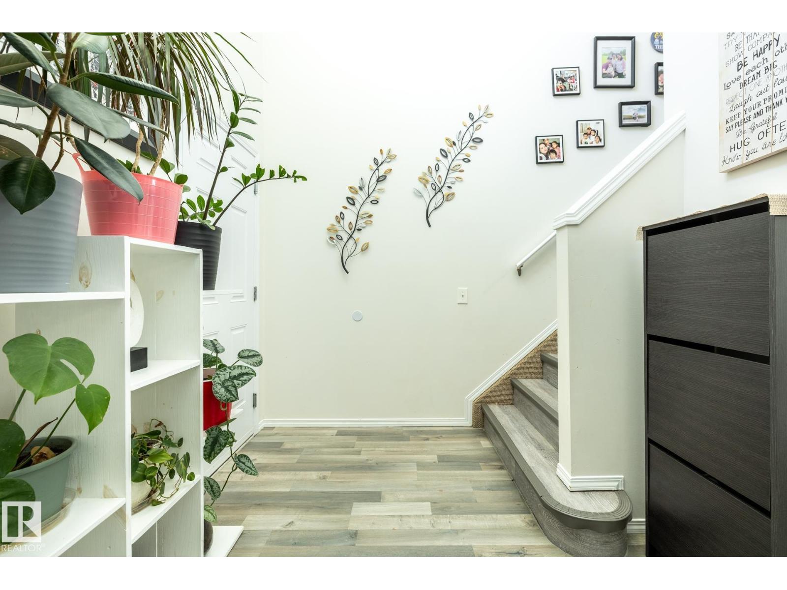 8644 173 AV NW - 2