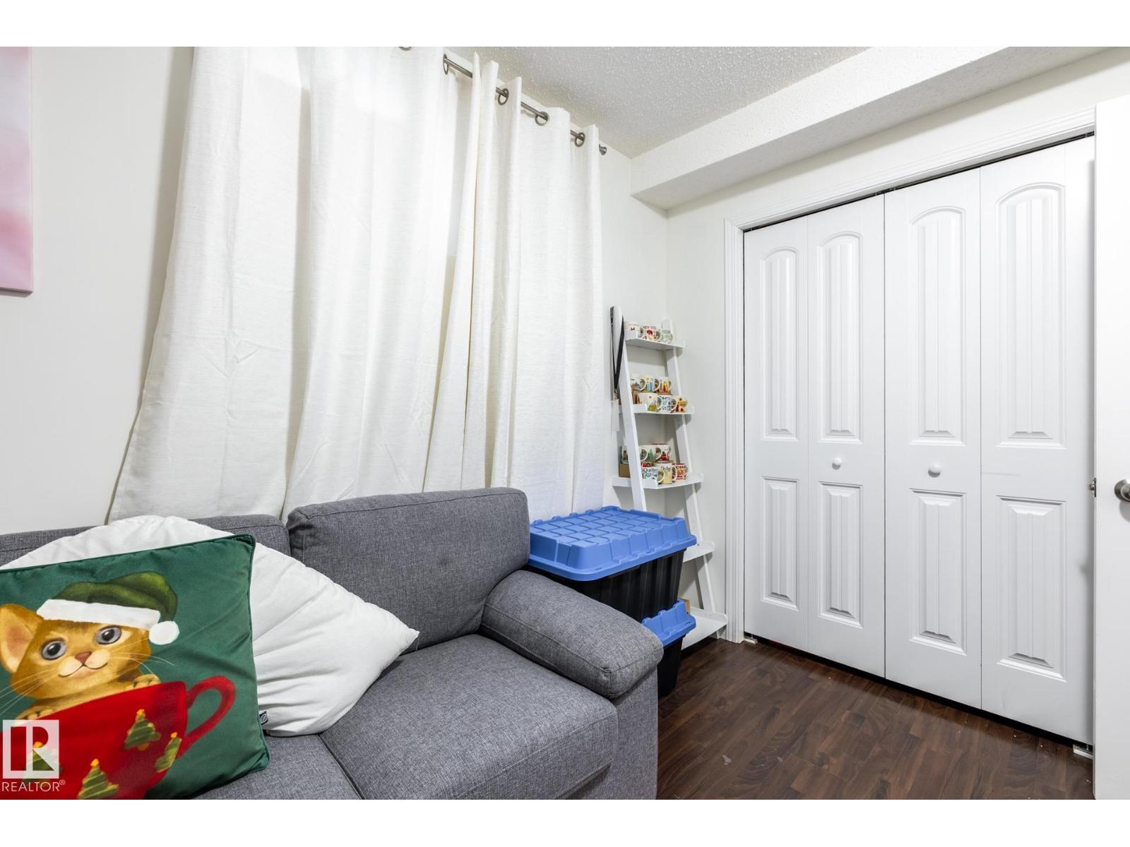 8644 173 AV NW - 32