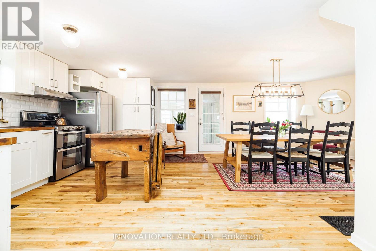 9585 15 HIGHWAY - 11