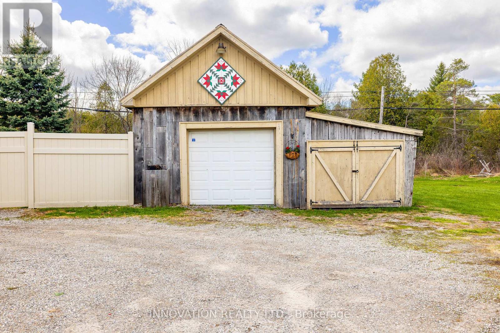 9585 15 HIGHWAY - 34
