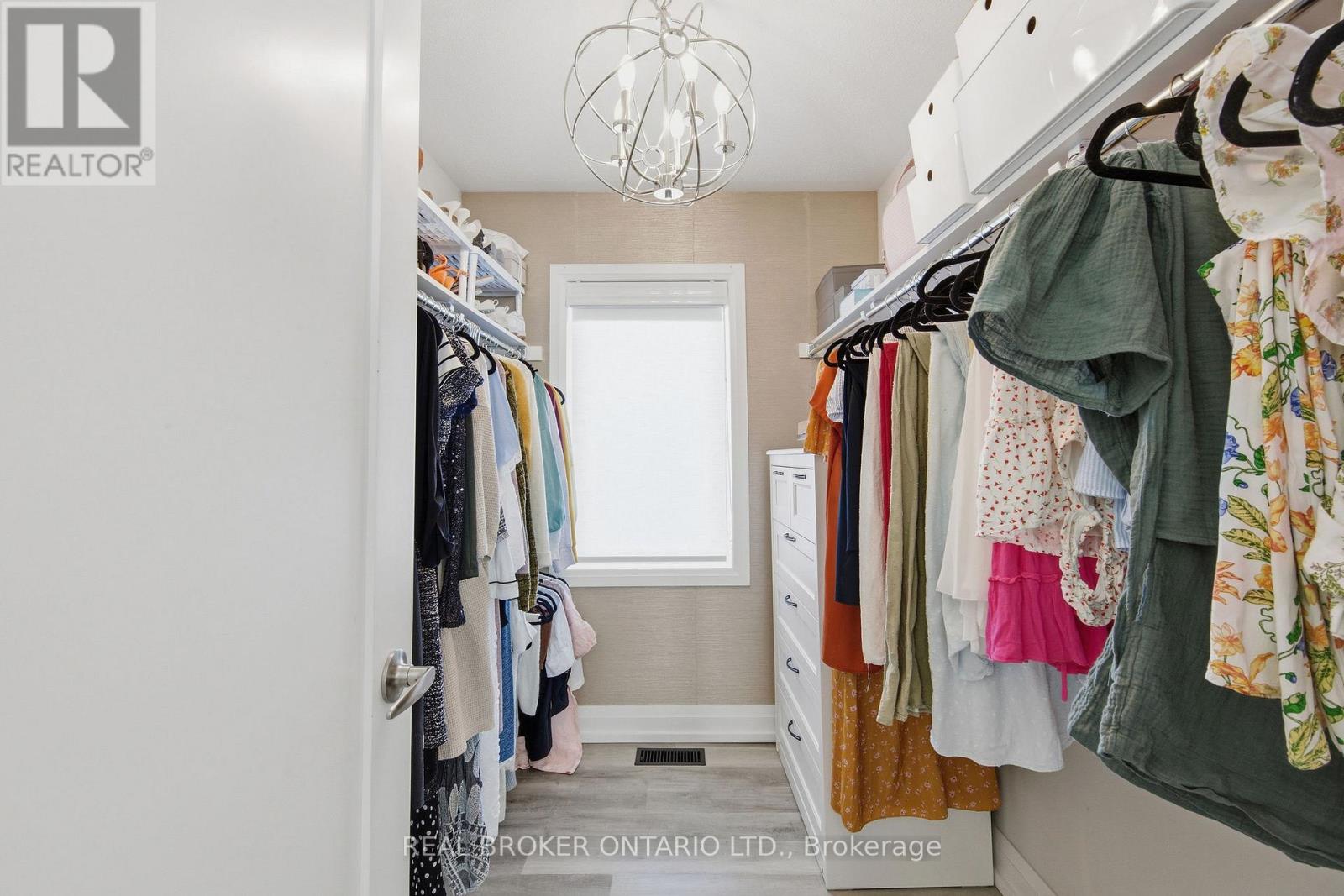 358 LAMARCHE AVENUE - 18