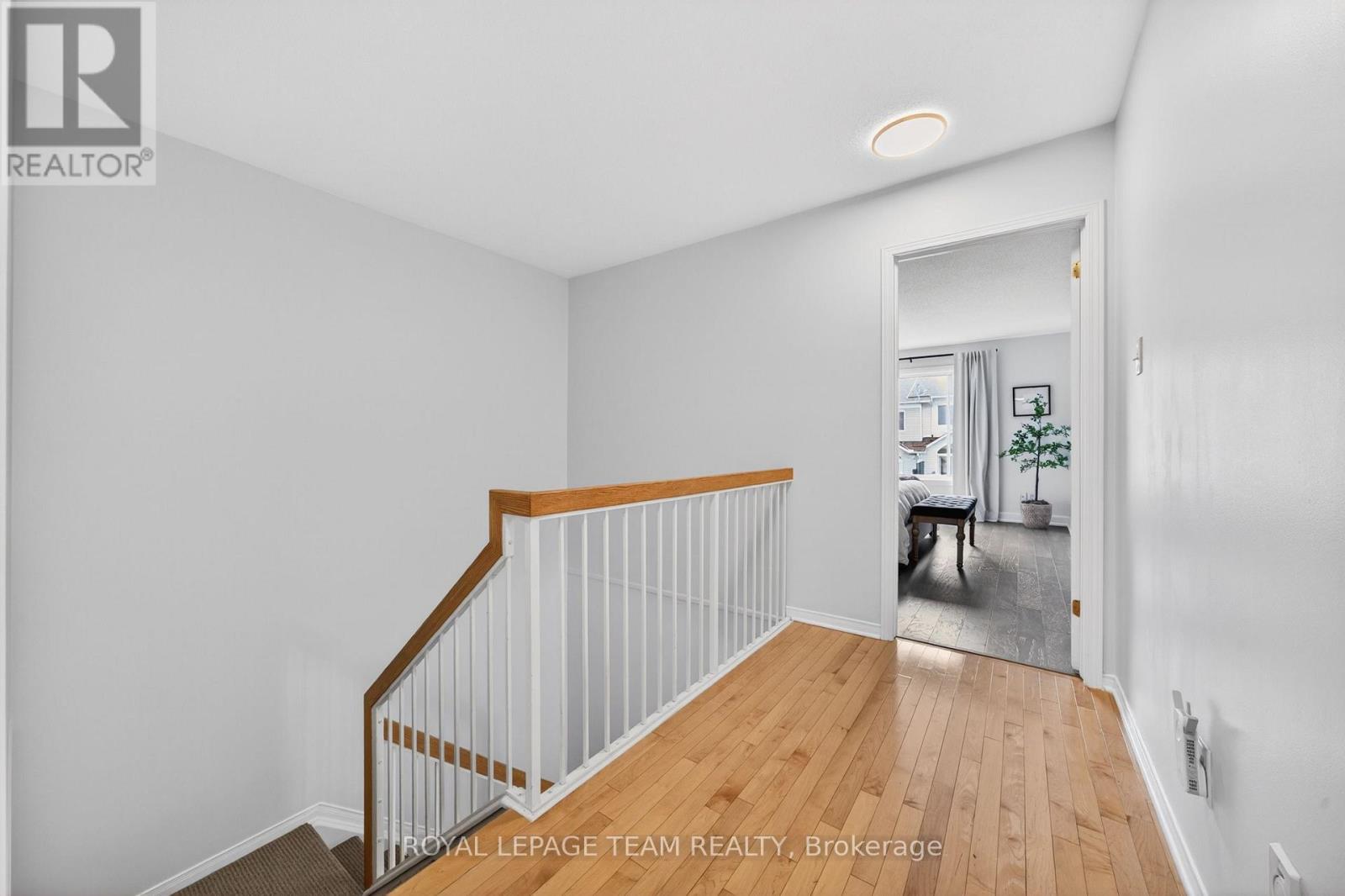 75 SCAMPTON DRIVE - 26