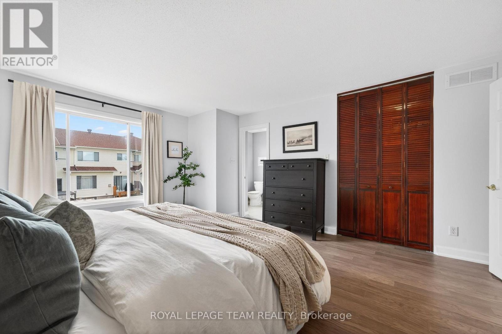 75 SCAMPTON DRIVE - 30
