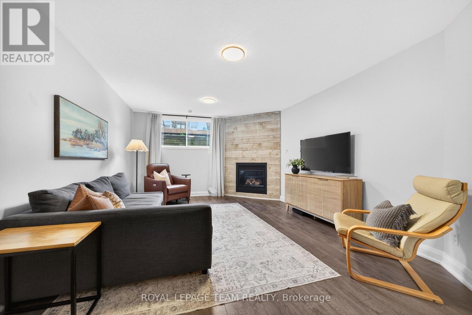75 SCAMPTON DRIVE - 45